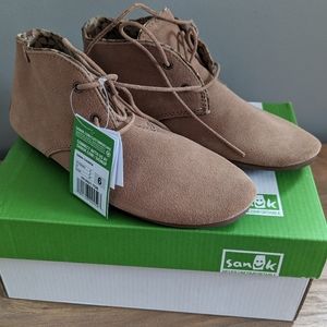 Sanuk Ivana Chukka tan size 6
